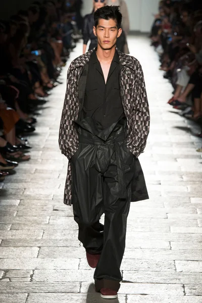 Look 20
